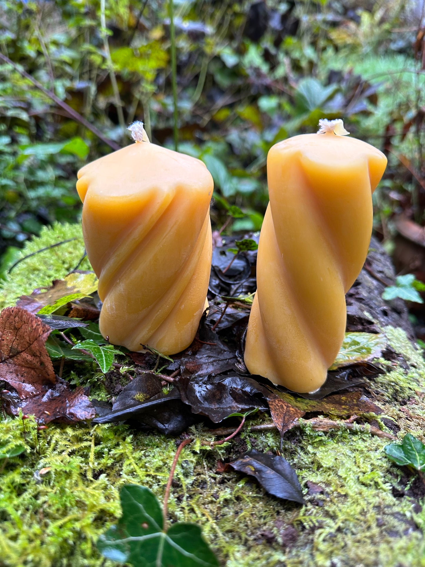 Solid beeswax pillar candle - twisted
