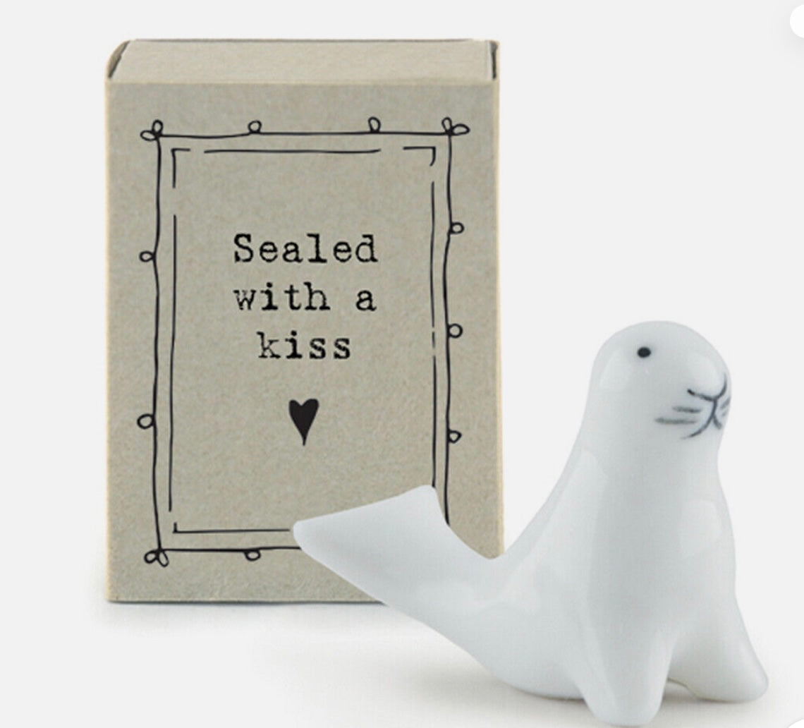 Sealed with a kiss - tiny porcelain