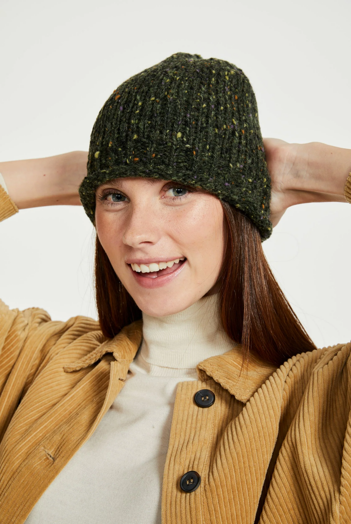 Wool beanie hat - dark green