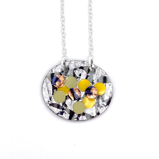 Pebble sgraffito textile necklace in grey/silver with dot details