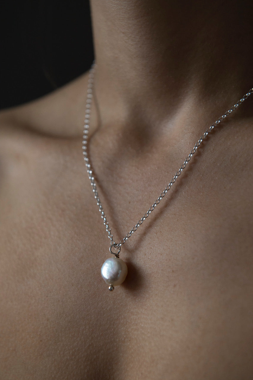 Baroque Pearl Pendant