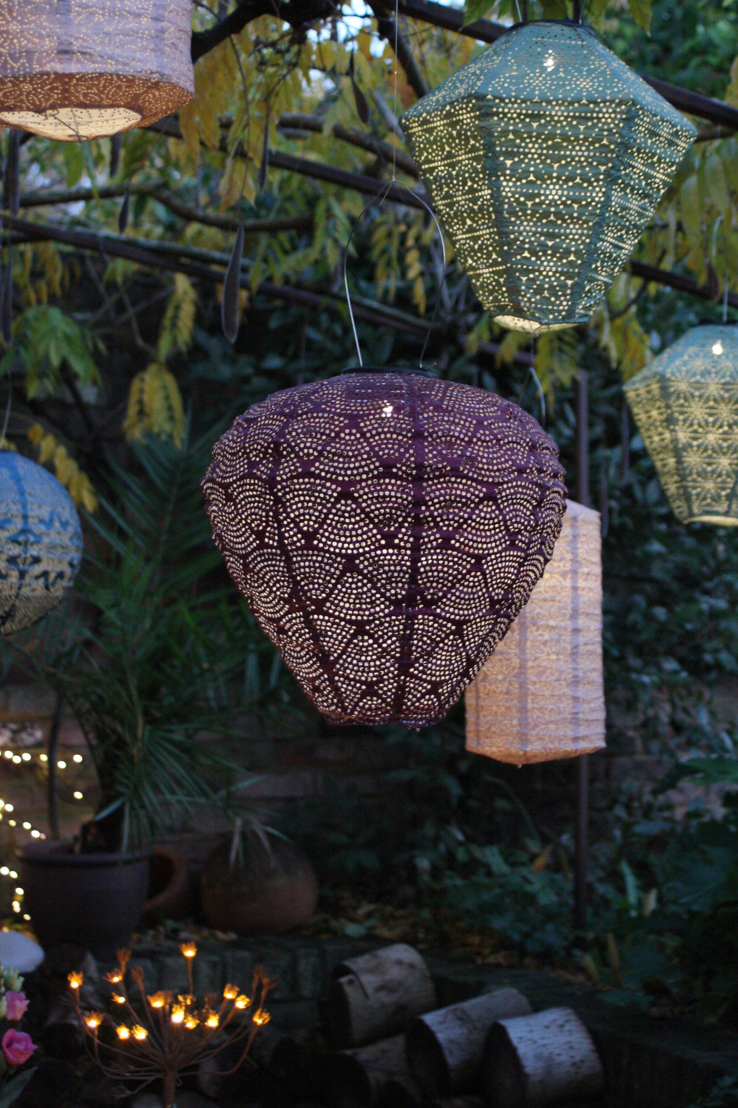 Solar garden light - dusky pink