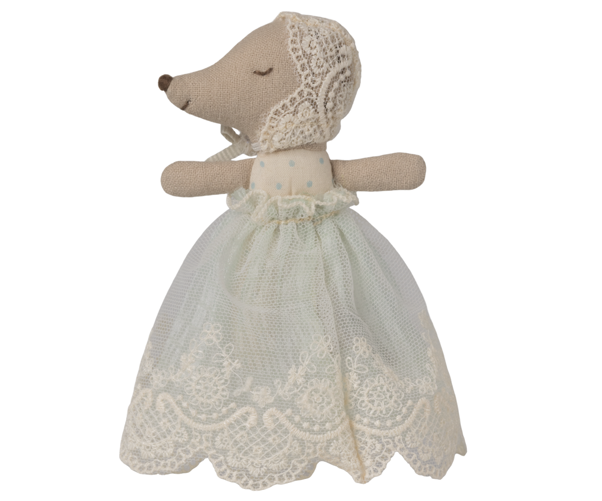 Baby mouse in gown -mint